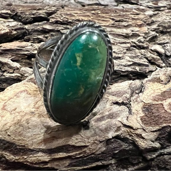 Vintage Native American Ring Green Turquoise Sterling Silver 925 Stone Gem 8 - Picture 1 of 8